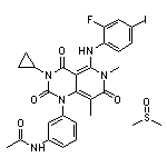 N-{3-[3-Cyclopropyl-5-(2-fluoro-4-iodophenylamino)-6,8-dimethyl-2,4,7-trioxo-3,4,6,7-tetrahydro-2H-pyrido[4,3-d]pyrimidin-1-yl]phenyl}acetamide Dimethyl Sulfoxide Complex