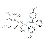 1-[(2R,3R,4R,5R)-5-[[Bis(4-methoxyphenyl)(phenyl)methoxy]methyl]-4-hydroxy-3-(2-methoxyethoxy)tetrahydrofuran-2-yl]-5-methylpyrimidine-2,4(1H,3H)-dione