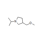 1-Isopropyl-3-(methoxymethyl)pyrrolidine