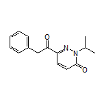 2-Isopropyl-6-(2-phenylacetyl)pyridazin-3(2H)-one