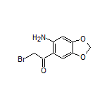1-(6-氨基苯并[d][1,3]二噁茂-5-基)-2-溴乙烷-1-酮