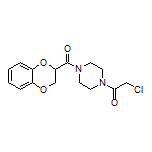 2-Chloro-1-[4-(2,3-dihydrobenzo[b][1,4]dioxine-2-carbonyl)-1-piperazinyl]ethanone